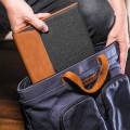 TÚI CHỐNG SỐC TOMTOC PREMIUM LEATHER 15 INCH GRAY H15-E02Y