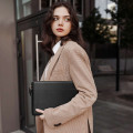 Túi Chống Sốc Cho Laptop 16inch Innostyle PLS-10BLK-16 Lux Leather Black