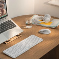 Chuột Không Dây Logitech Signature Comfort M840L Off-white (Bluetooth, 4000 DPI, Quiet Clicks, Pin AA)