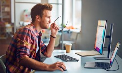 Màn Hình Phẳng DELL 23.8'' U2419HC Ultrasharp (có cổng USB Type-C)