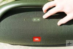Loa Bluetooth di động JBL BoomBox màu green