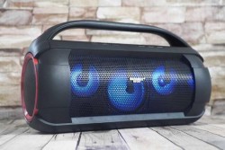 Loa bluetooth di động SoundMax SB-207, hỗ trợ chơi nhạc qua USB, AUX, có đèn led