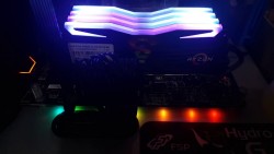 RAM DDR4 16GB Bus 2400Mhz GEIL SUPER LUCE RGB (GLC432GB2400C16DC) 1 THANH